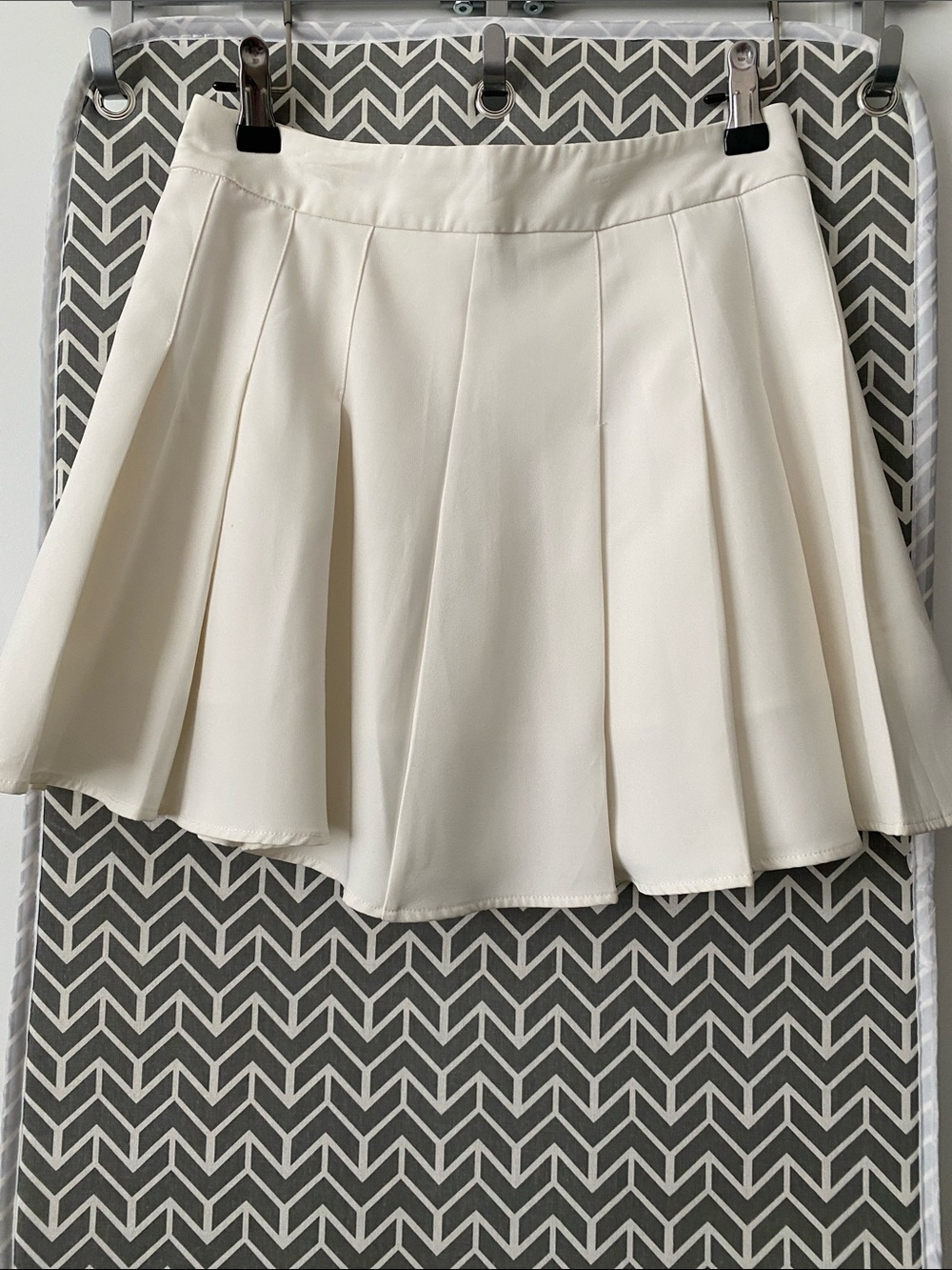 Shein White Tennis Skirt Size 4
